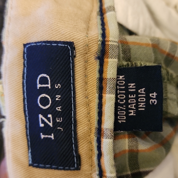 IZOD Men's Green Plaid Cargo Shorts  Back Leather IZOD Patch Size 34 - Picture 7 of 7